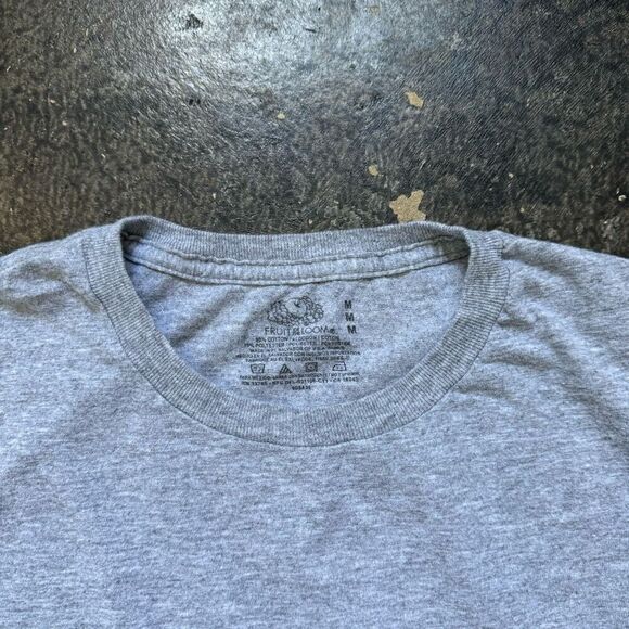 Fruit Of The Loom Men’s Essential Grey Short Sleeve T-Shirt Size Medium Casual - Picture 3 of 9